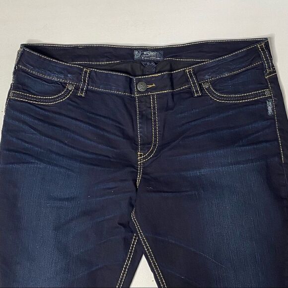 Silver Jeans Co | Suki Denim Jeans - Picture 2 of 6